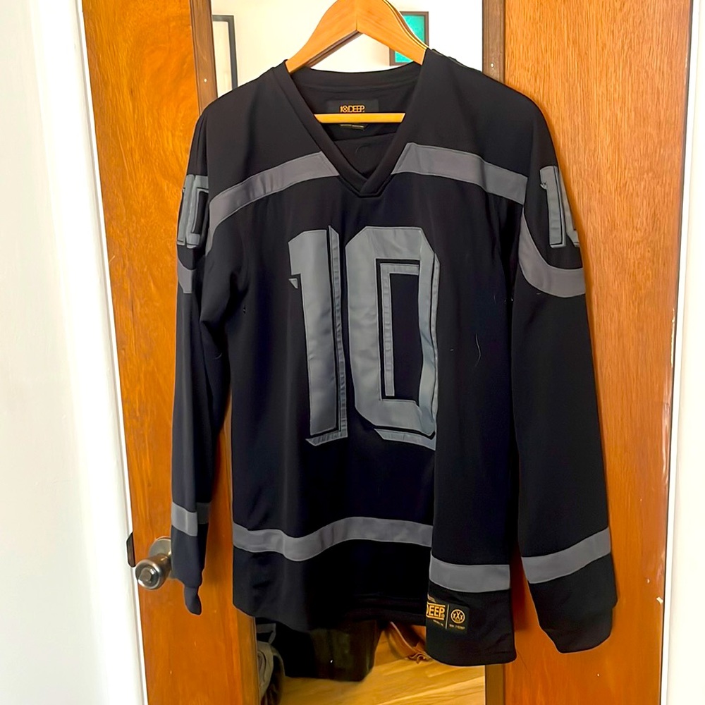 10 Deep hockey jersey
